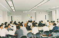 1989年10月7日撮影：経営計画発表会